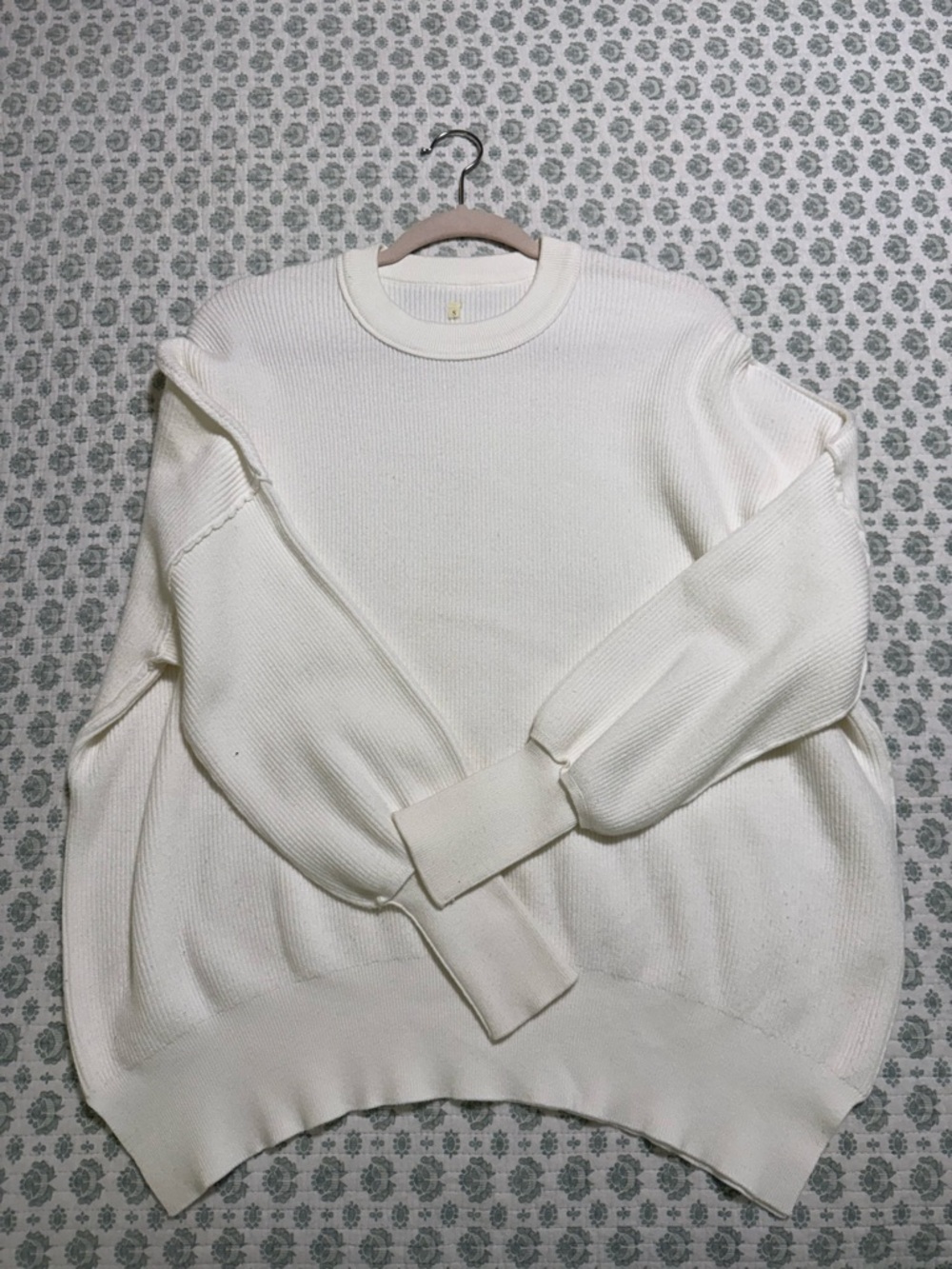 Classic Cream Crewneck Women's Sweater Size Small Soft Material